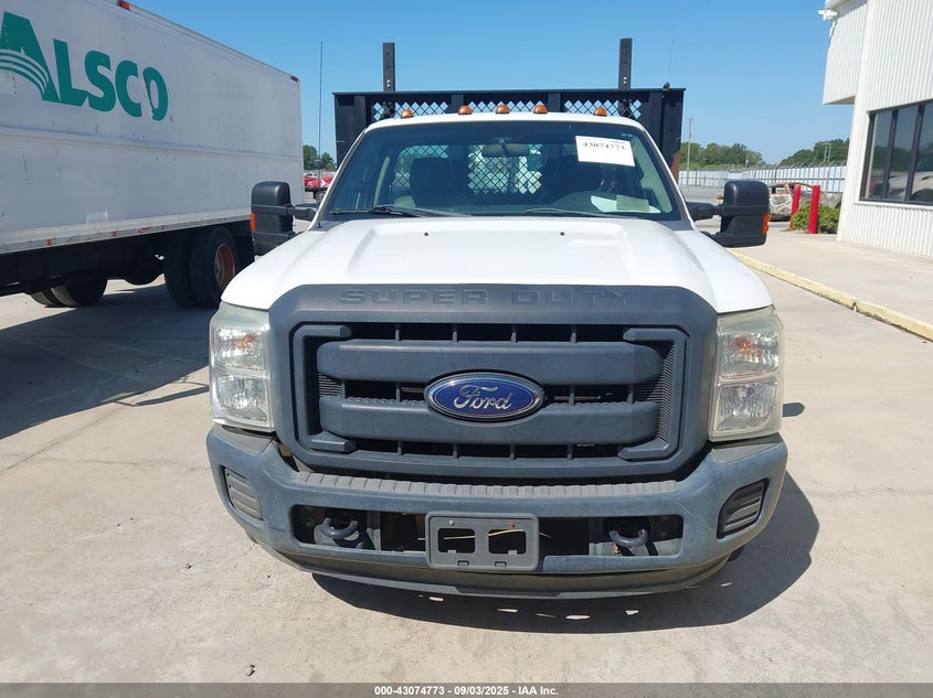2015 Ford F-350 Chassis Xl VIN: 1FDRF3G62FEB33447 Lot: 43074773