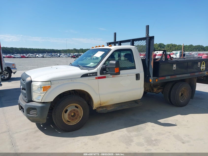 2015 Ford F-350 Chassis Xl VIN: 1FDRF3G62FEB33447 Lot: 43074773