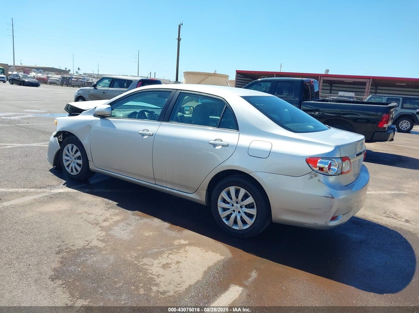 2013 TOYOTA COROLLA LE/LE SPECIAL EDITION - 2T1BU4EE0DC995447