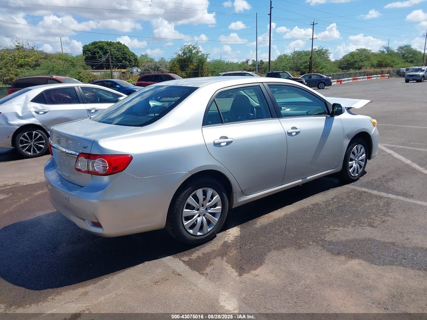 2013 TOYOTA COROLLA LE/LE SPECIAL EDITION - 2T1BU4EE0DC995447
