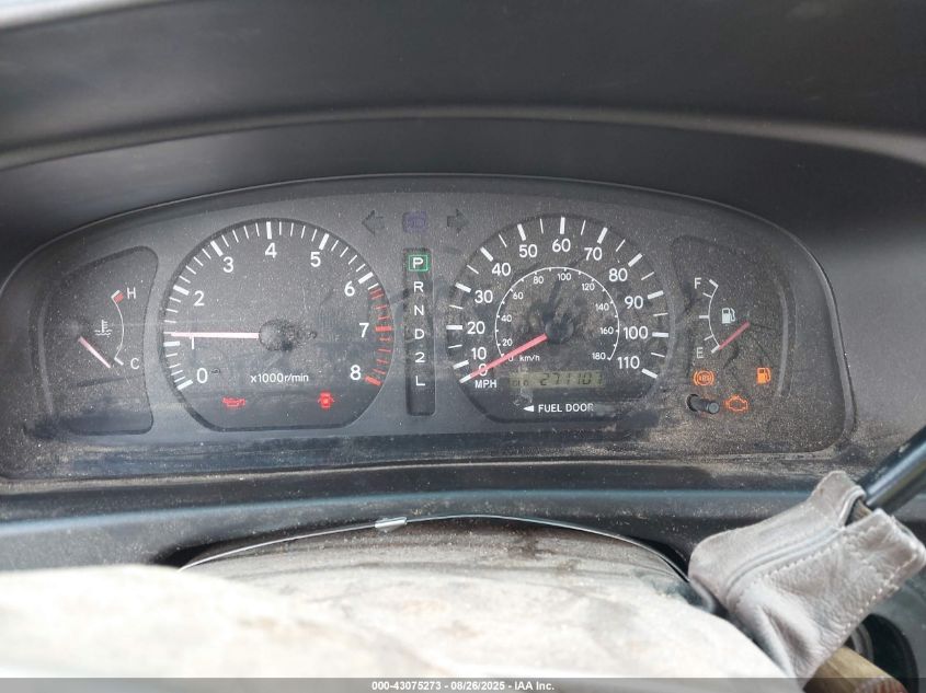 1999 Toyota Sienna Le/Xle VIN: 4T3ZF13C6XU103866 Lot: 43075273