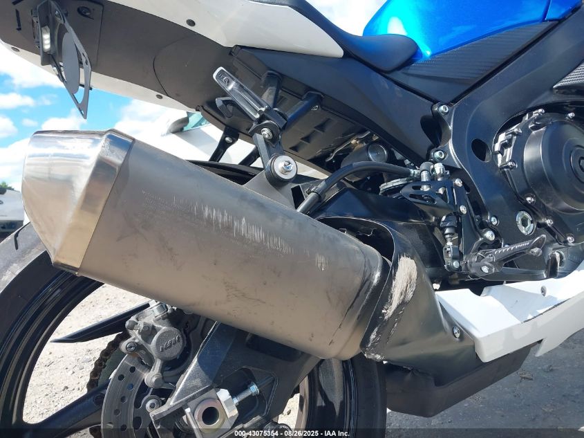 2025 Suzuki Gsx-R750 VIN: JS1GR7MA4S7100557 Lot: 43075354