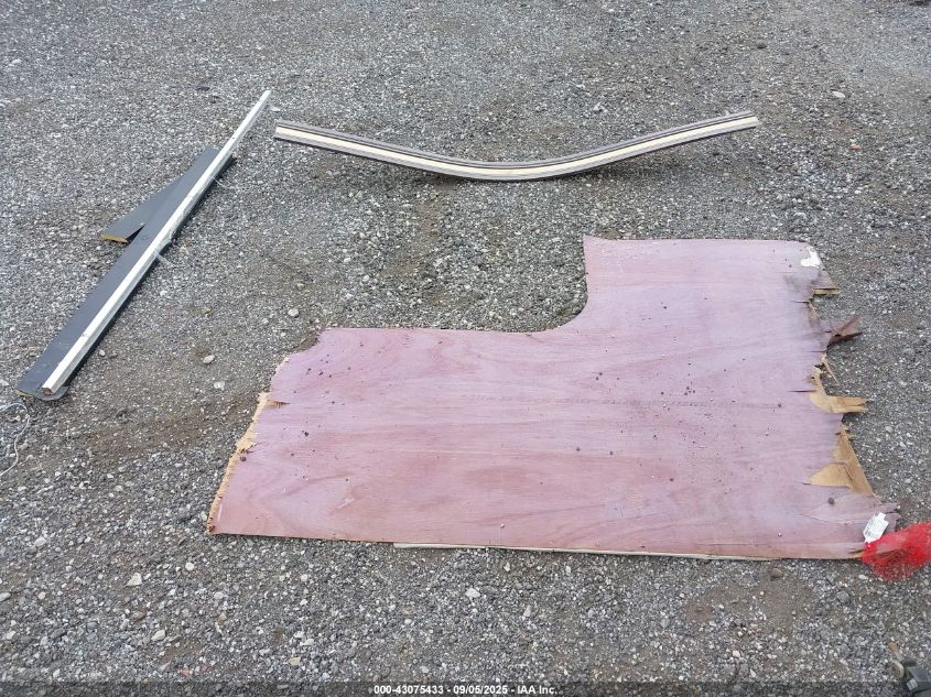 2019 Thor Motor Coach 24X8 Freedom Elite VIN: 1FDWE3FSXKDC64419 Lot: 43075433