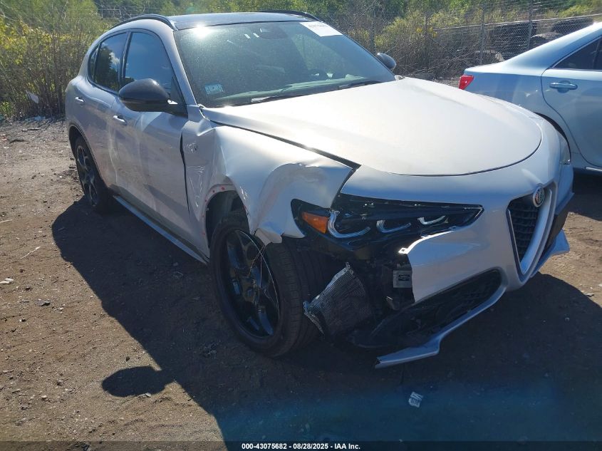 2024 Alfa Romeo Stelvio Ti Awd VIN: ZASPAKBN5R7D82103 Lot: 43075682