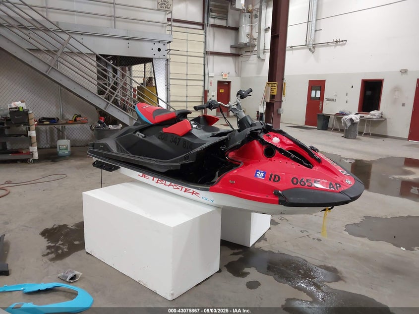 2025 Yamaha Jb1050E-B white null null YAMA1397K425 photo #1