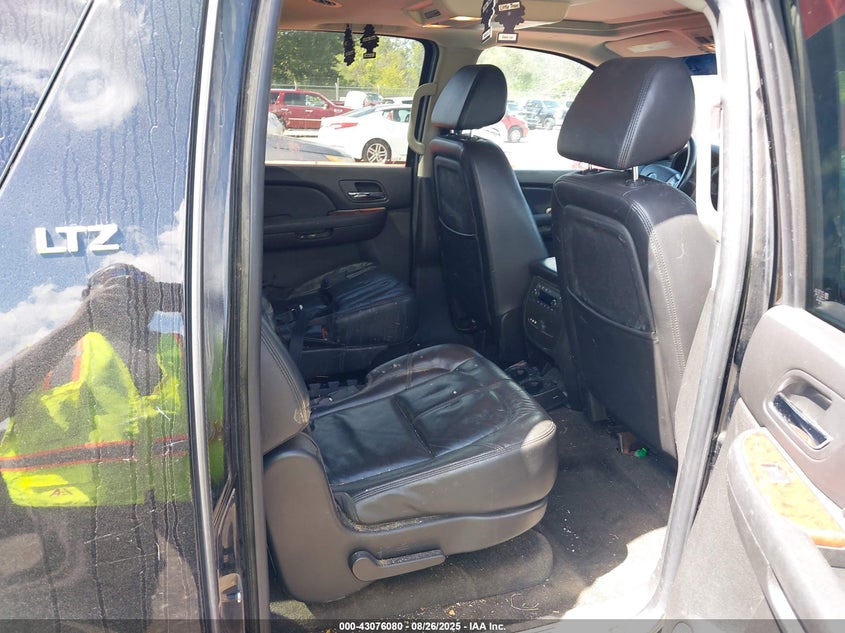 2008 Chevrolet Suburban 1500 Ltz VIN: 1GNFK16348J216510 Lot: 43076080