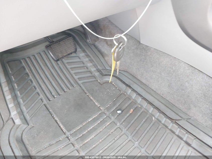 2007 Toyota Rav4 Limited VIN: JTMBD31V576031647 Lot: 43076512