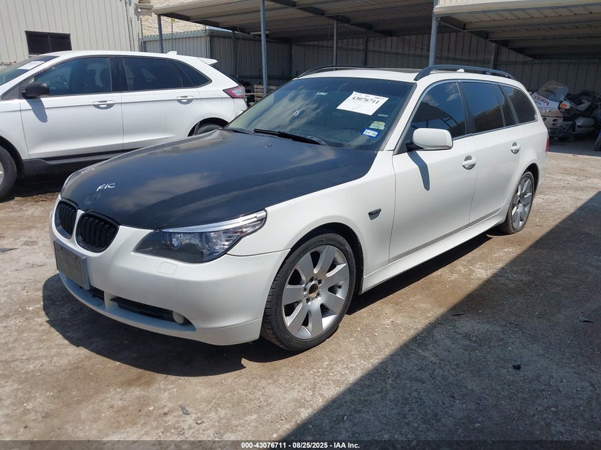 2006 BMW 530Xit white wagon gasoline WBANN73576CN02886 photo #3