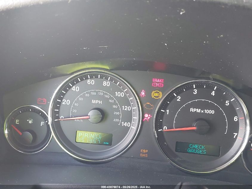 2007 Jeep Commander Sport VIN: 1J8HG48P87C650087 Lot: 43076874