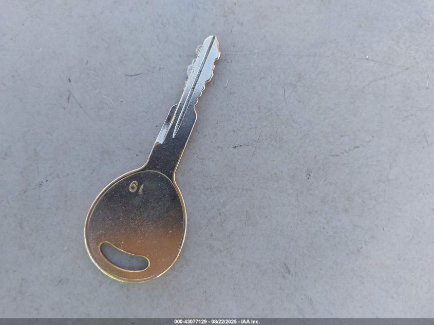 2001 Jeep Cherokee Sport VIN: 1J4FT48S51L545667 Lot: 43077129