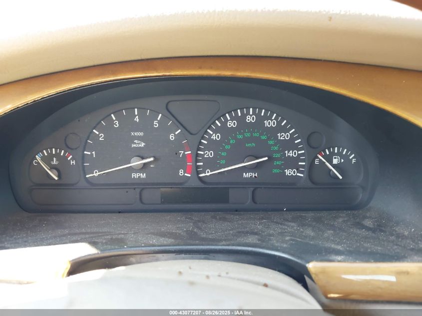 2000 Jaguar S-Type 4.0L V8 VIN: SAJDA01D3YGL51828 Lot: 43077207