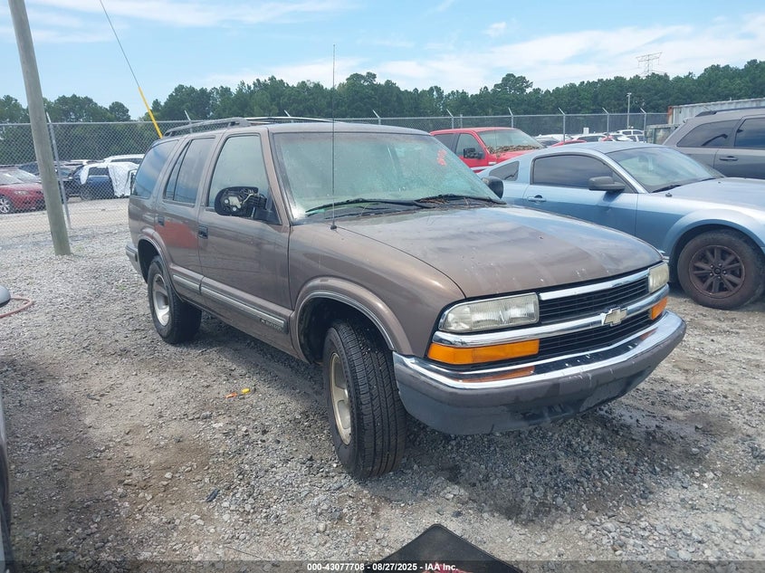 1GNCS13WXX2215775 1999 Chevrolet Blazer Ls auction photo 1