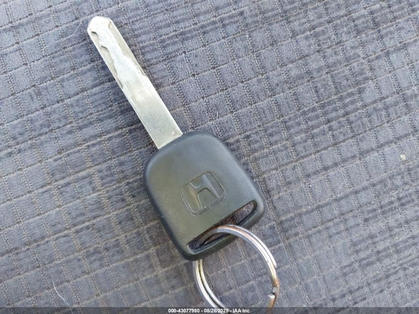 2002 Honda Cr-V Lx VIN: JHLRD78422C064170 Lot: 43077980