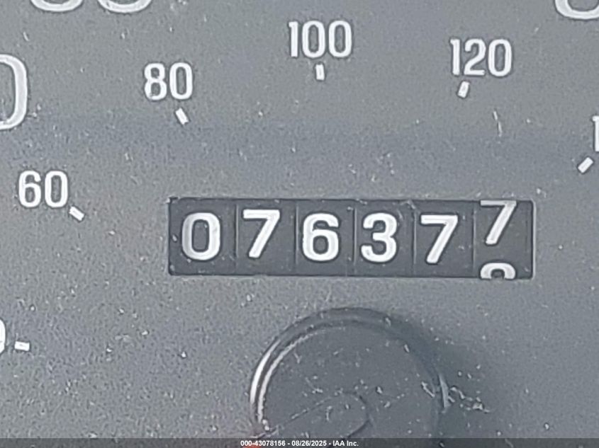 2005 Mercury Grand Marquis Gs VIN: 2MEFM74W25X666838 Lot: 43078156