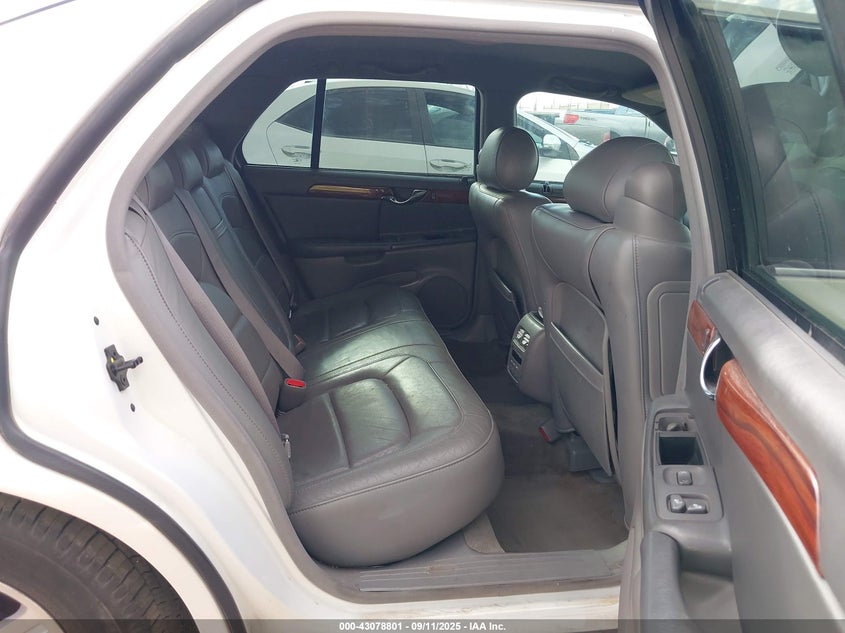 2004 Cadillac Deville Standard VIN: 1G6KD54Y44U133968 Lot: 43078801