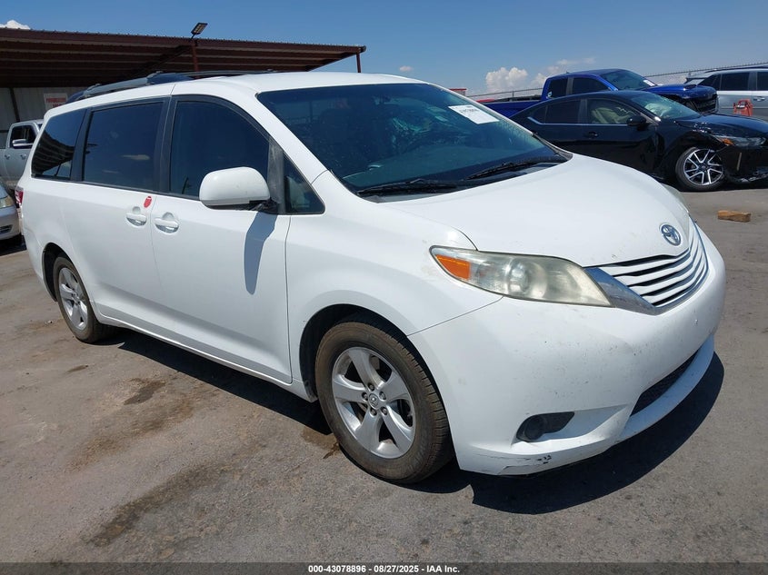 5TDKK3DC9GS697457 2016 Toyota Sienna Le 8 Passenger auction photo 1