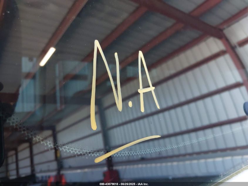 2003 Ford E-350 Super Duty Xl/Xlt VIN: 1FBSS31L83HB35797 Lot: 43079018