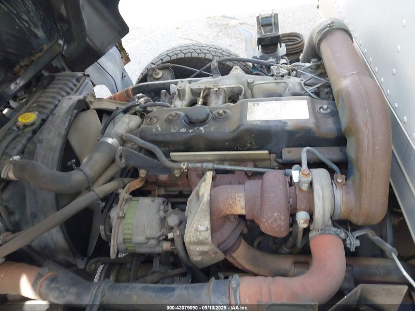 1992 GMC 4000 W4S042 VIN: J8DC4B1K3N7005784 Lot: 43079090