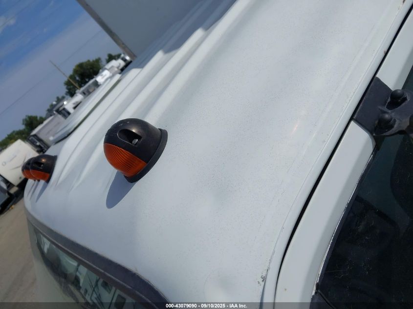 1992 GMC 4000 W4S042 VIN: J8DC4B1K3N7005784 Lot: 43079090