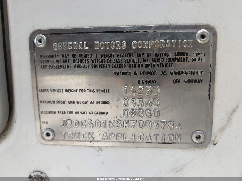 1992 GMC 4000 W4S042 VIN: J8DC4B1K3N7005784 Lot: 43079090