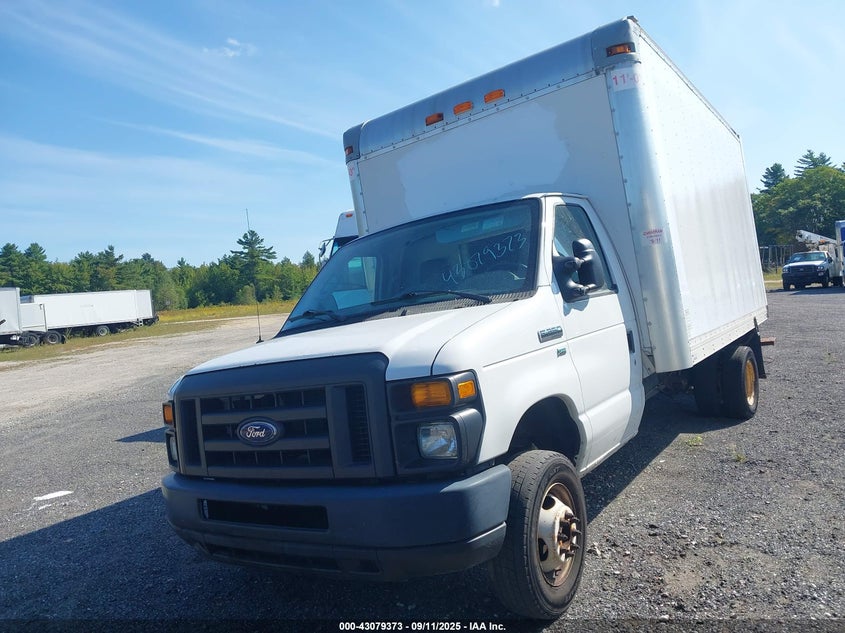 1FDWE3FL6GDC17842 2016 FORD ECONOLINE photo no. 2