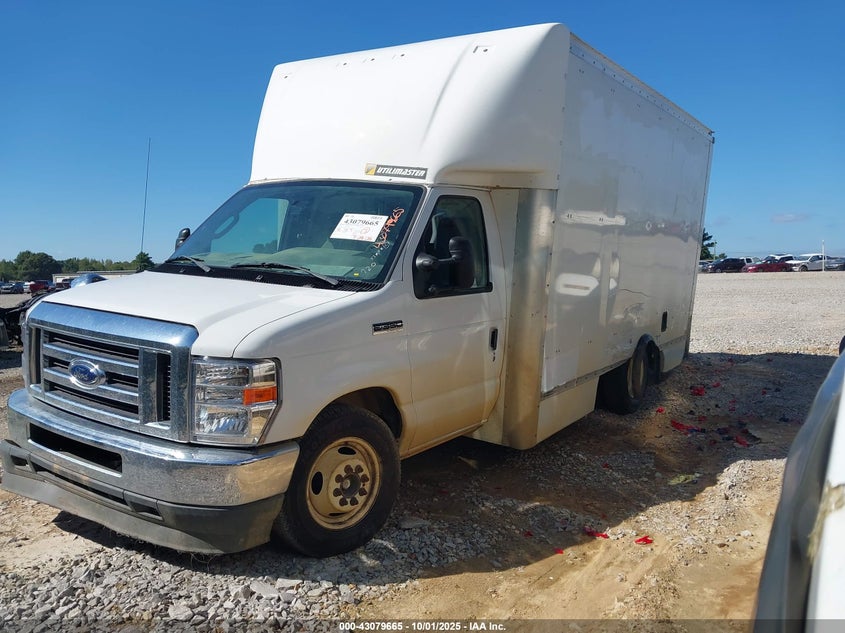 2021 Ford E-350 Cutaway white other gasoline 1FDWE3FN4MDC10529 photo #3