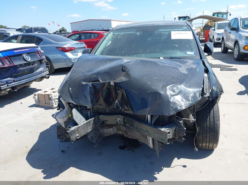 2018 HYUNDAI ELANTRA LIMITED - KMHD84LF7JU570973