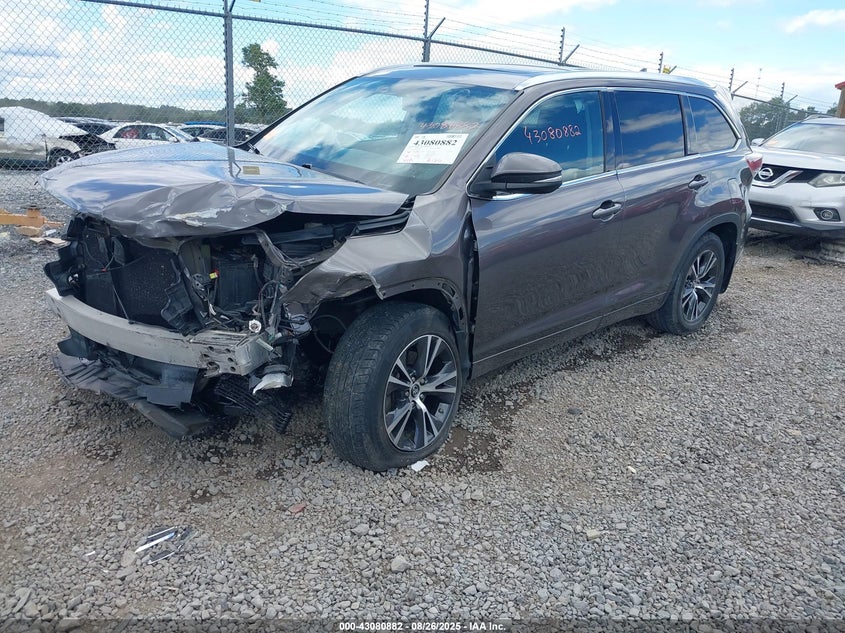 5TDJKRFH8GS280919 2016 TOYOTA HIGHLANDER photo no. 2