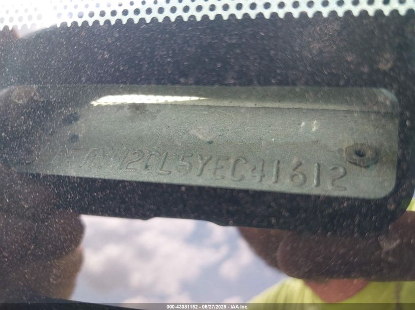 2000 Ford F-250 Lariat/Xl/Xlt VIN: 1FTNW20L5YEC41612 Lot: 43081152