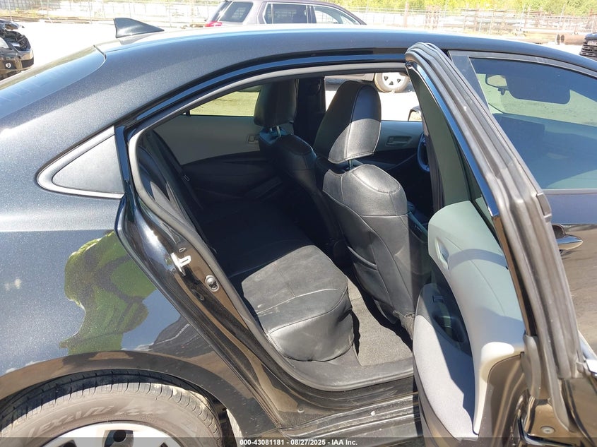2022 TOYOTA COROLLA LE - 5YFEPMAE4NP385966