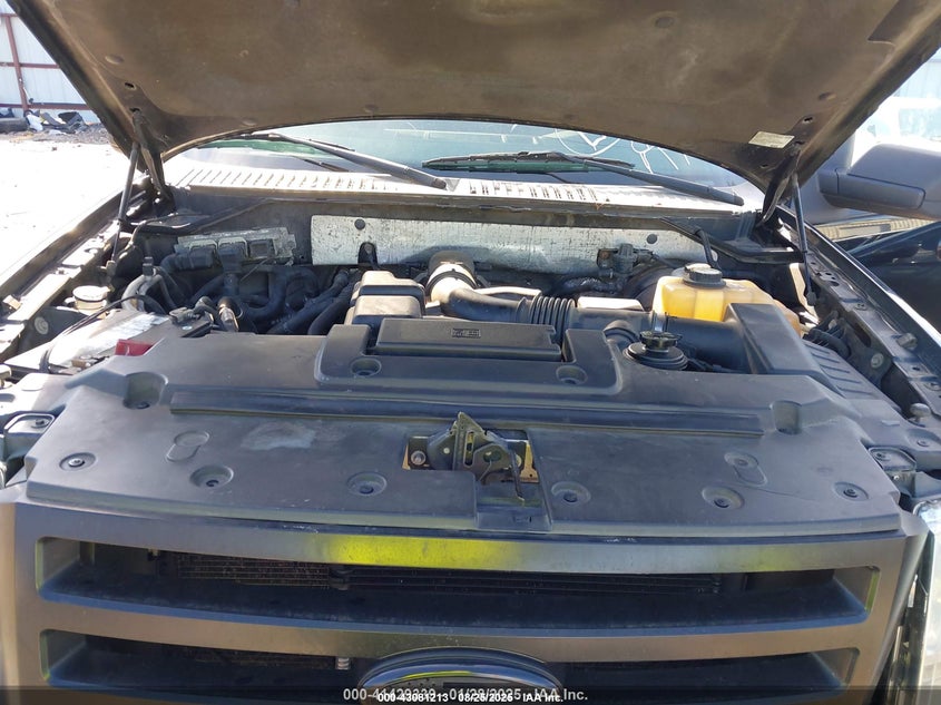 2008 Ford Expedition Eddie Bauer/King Ranch VIN: 1FMFU18548LA29771 Lot: 43081213