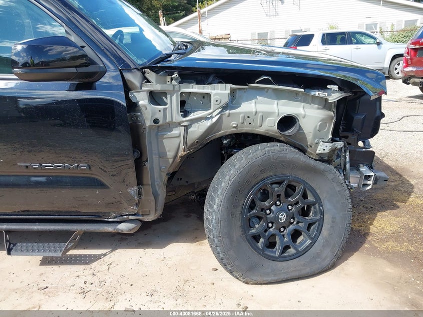 VIN 3TYCZ5AN2NT076032 2022 TOYOTA TACOMA SR5 V6