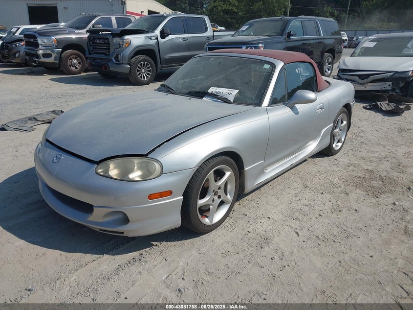 JM1NB353410206010 2001 MAZDA MX-5 photo no. 2