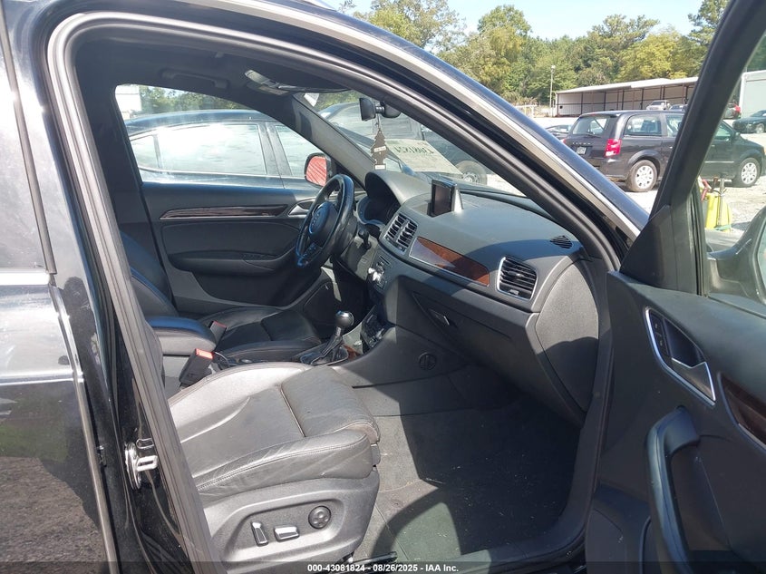 VIN WA1HCCFS5JR009062 2018 AUDI Q3 2.0T SPORT PREMIUM