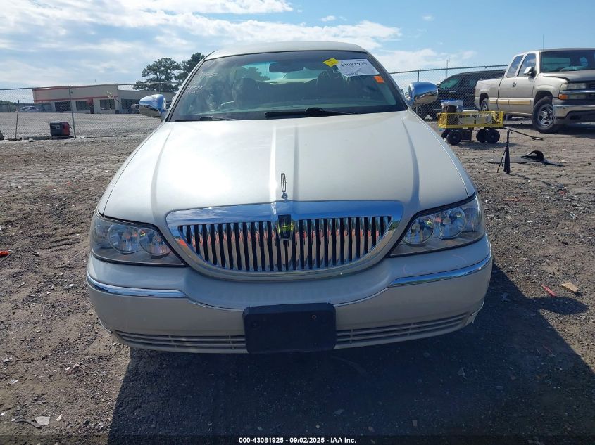 2006 Lincoln Town Car Signature VIN: 1LNHM81V56Y614936 Lot: 43081925