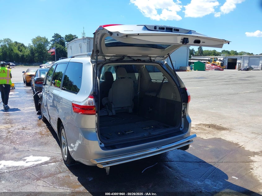 2015 TOYOTA SIENNA LE 8 PASSENGER 5TDKK3DC6FS684681