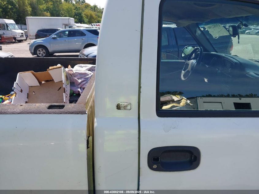 2004 Chevrolet Silverado 1500 Work Truck VIN: 1GCEC14V34E138651 Lot: 43082186