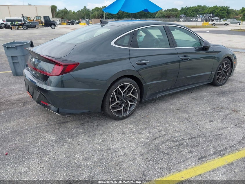 KMHL14JC0NA220472 2022 HYUNDAI SONATA photo no. 4