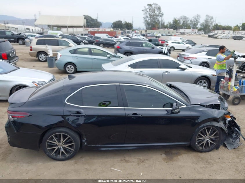 2024 TOYOTA CAMRY SE - 4T1G11AK0RU860192