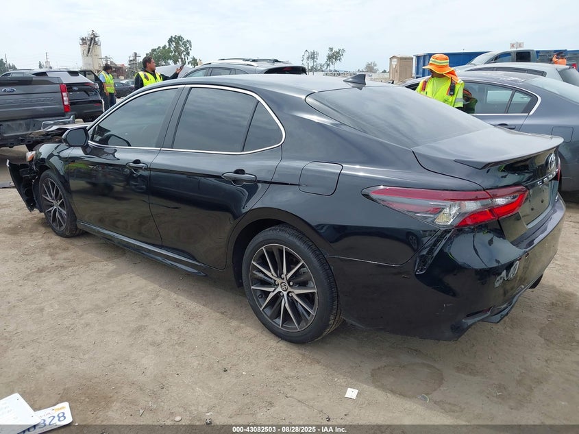 2024 TOYOTA CAMRY SE - 4T1G11AK0RU860192