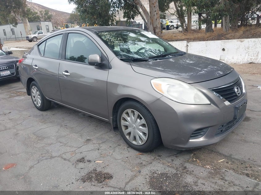 2014 NISSAN VERSA 1.6 SV - 3N1CN7APXEK440605