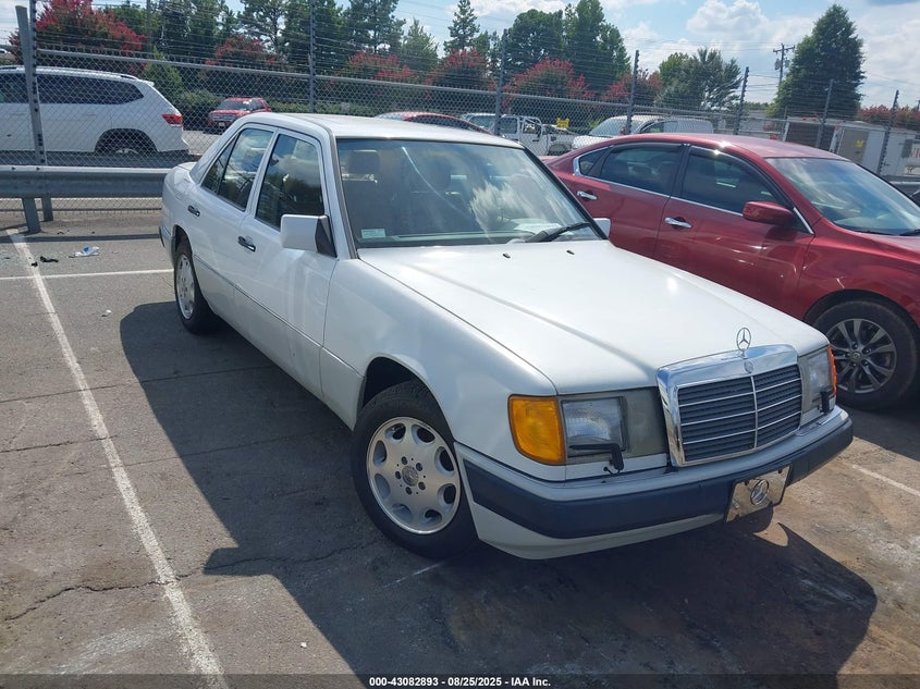 WDBEA30E0MB482638 1991 Mercedes-Benz 300 E auction photo 1