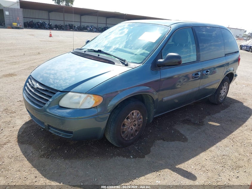 2006 Chrysler Town & Country green van gas 1A4GP45R76B712988 photo #3