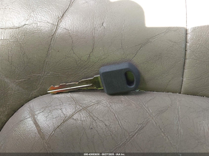 1999 Buick Park Avenue VIN: 1G4CW52K1X4623987 Lot: 43083638