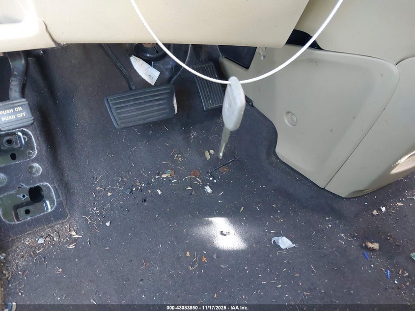 2011 Honda Cr-V Lx VIN: 3CZRE3H33BG701827 Lot: 43083850