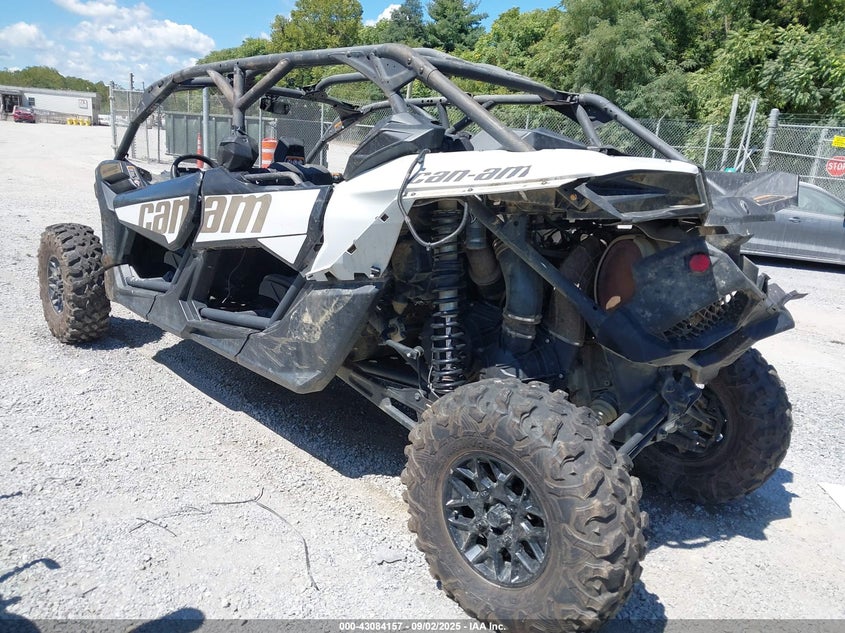 2023 CAN-AM MAVERICK X3 MAX(VIN: 3JBVMAY44PE002877