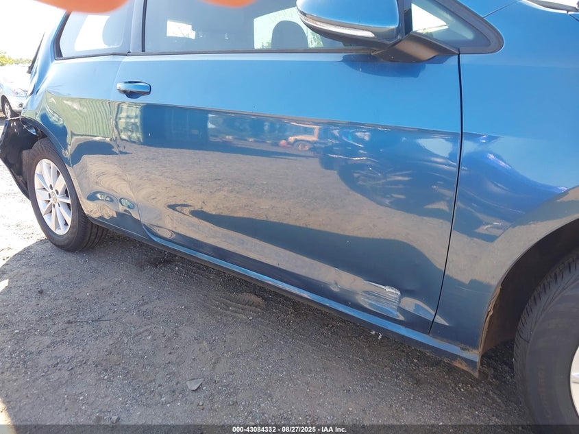 2015 VOLKSWAGEN GOLF TSI S 2-DOOR - 3VW817AU3FM077099