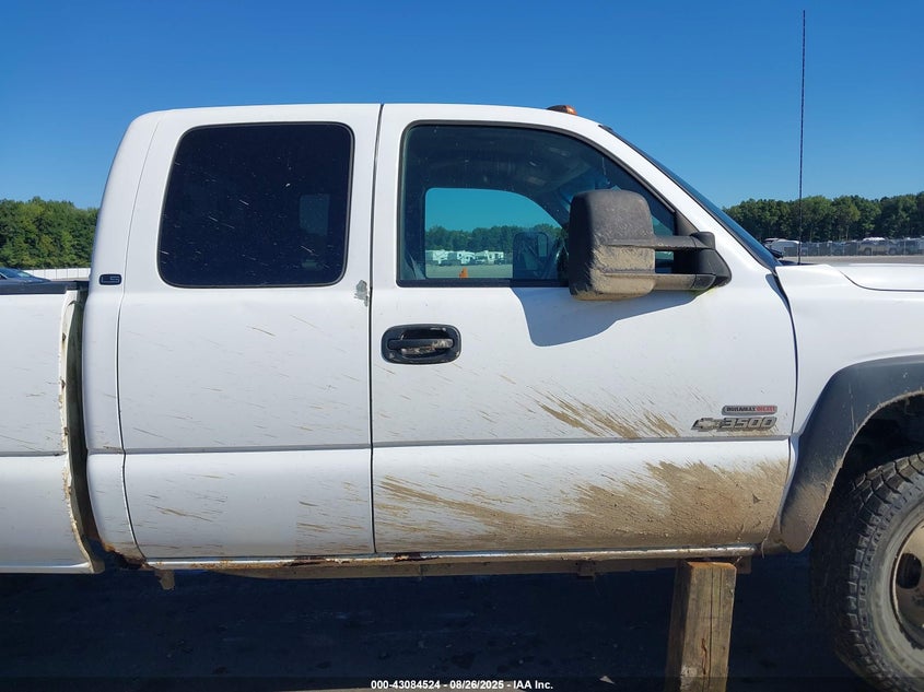 2001 Chevrolet Silverado 3500 Ls VIN: 1GCJK39141F121205 Lot: 43084524