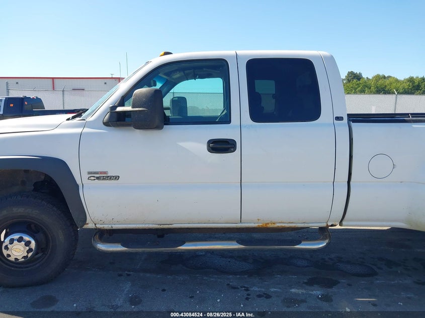 2001 Chevrolet Silverado 3500 Ls VIN: 1GCJK39141F121205 Lot: 43084524