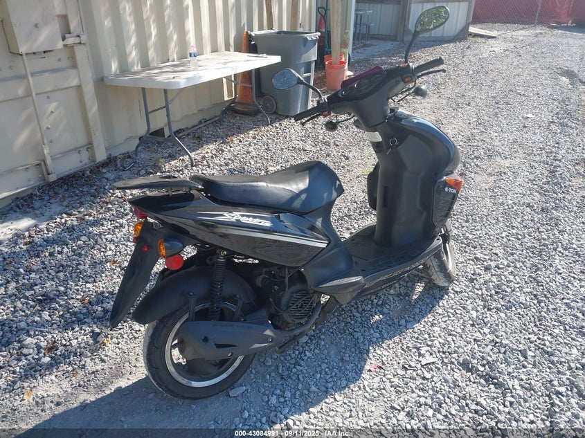 Vin: lxmtcktu0a0000042, lot: 43579243, e-ton sport 150 20104
